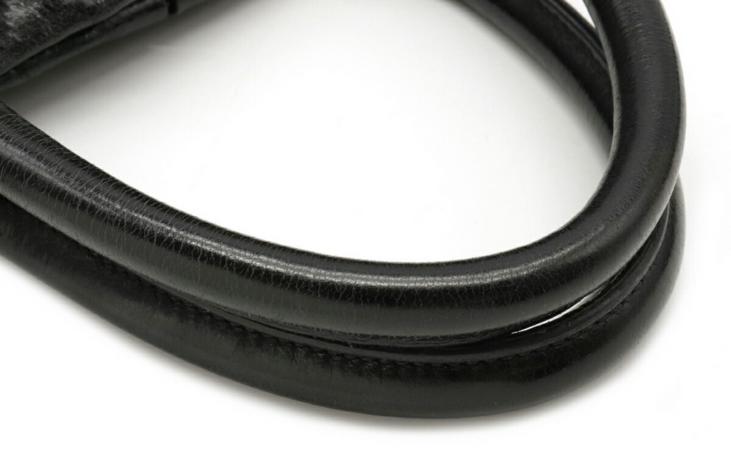 🌺🩷 Miu Miu Shoulder Bag Leather Black🌲🍀 🤎🌆