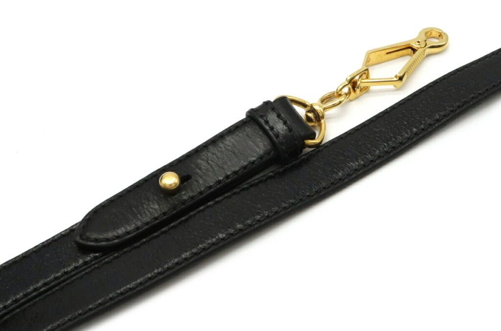 🌺🩷 Miu Miu Shoulder Bag Leather Black🌲🍀 🤎🌆