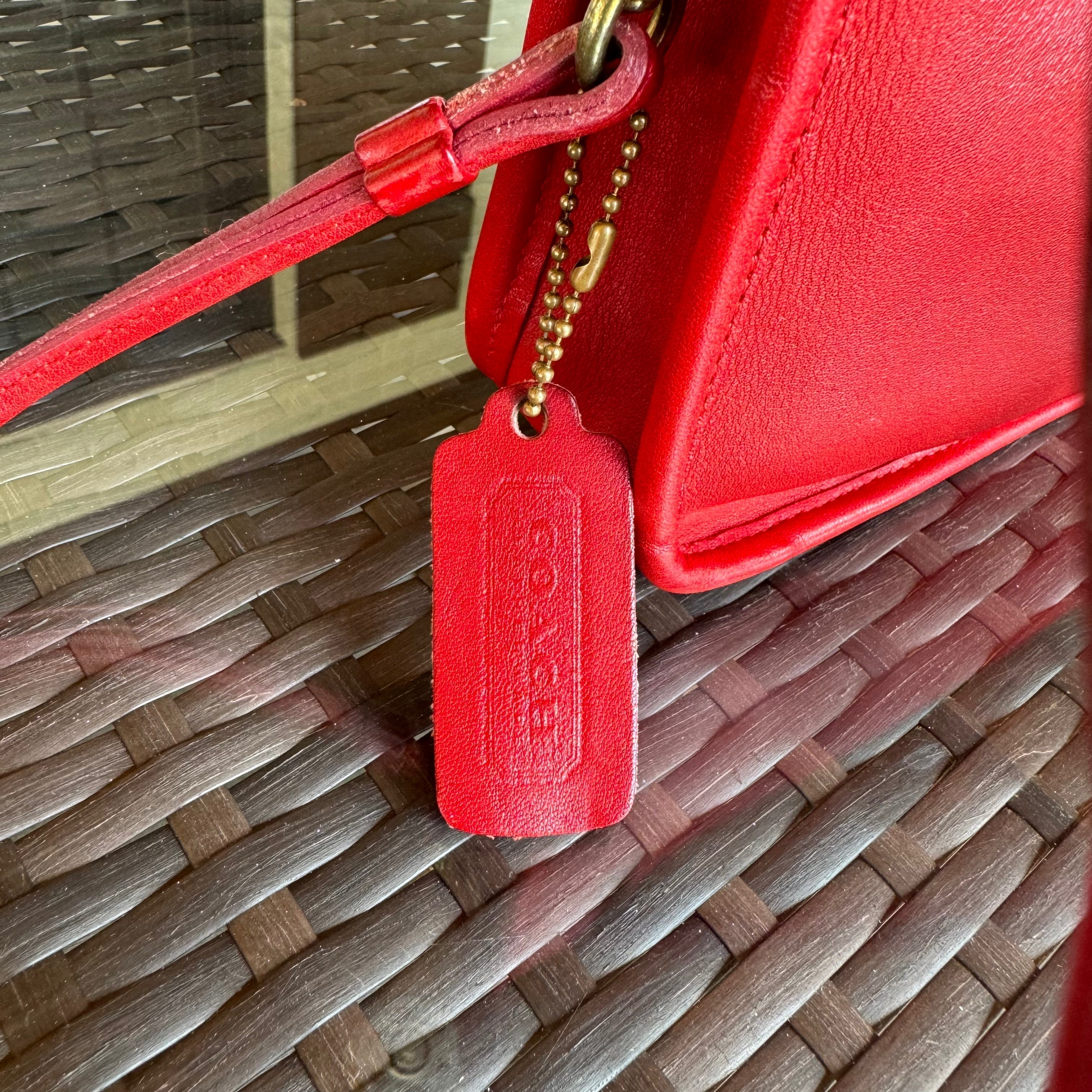 🌺🩷 Vintage Coach Red Zippered Clutch 9455🍎🔥 🤎🌆