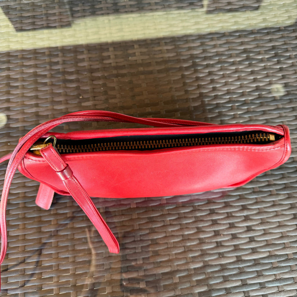 🌺🩷 Vintage Coach Red Zippered Clutch 9455🍎🔥 🤎🌆