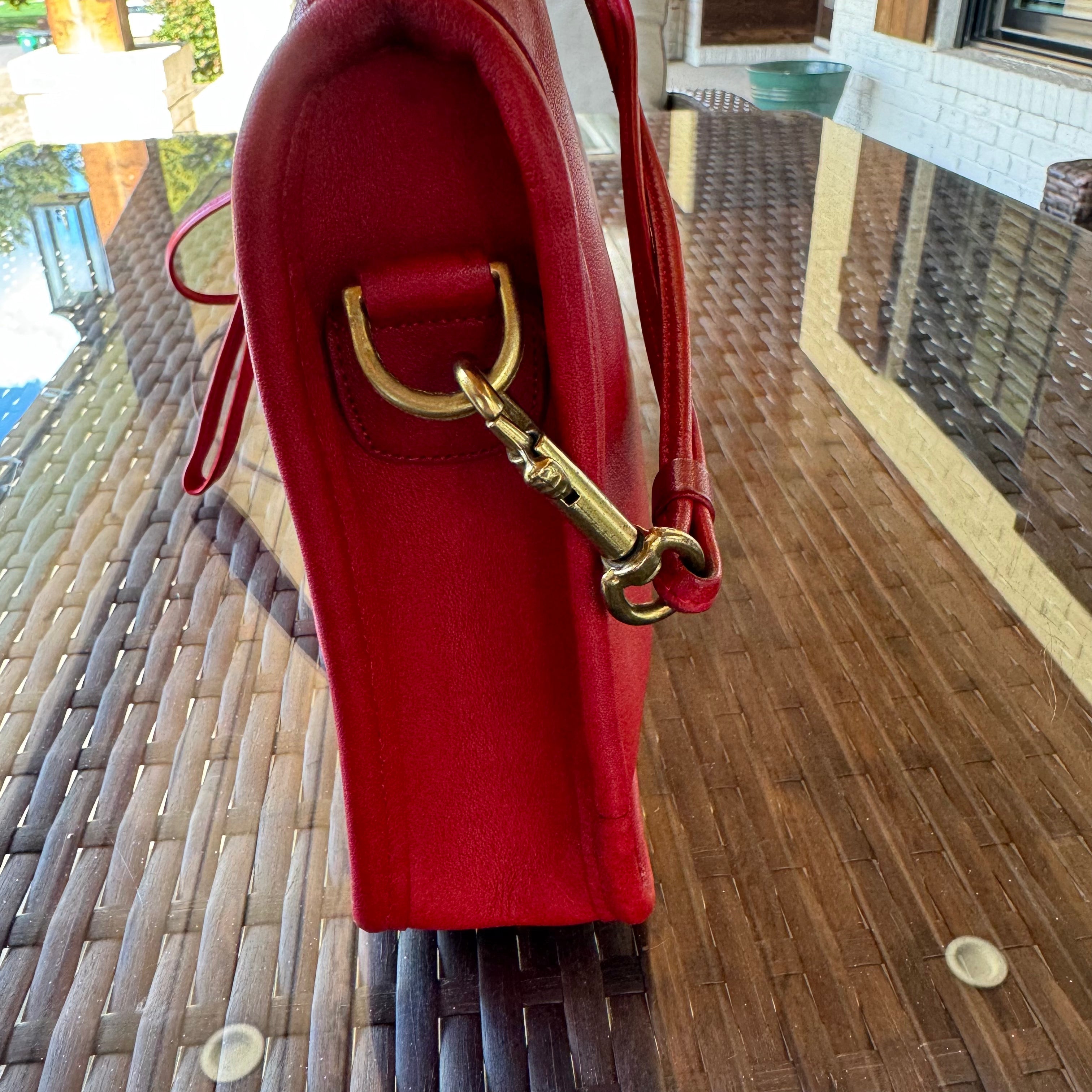 🌺🩷 Vintage Coach Red Zippered Clutch 9455🍎🔥 🤎🌆