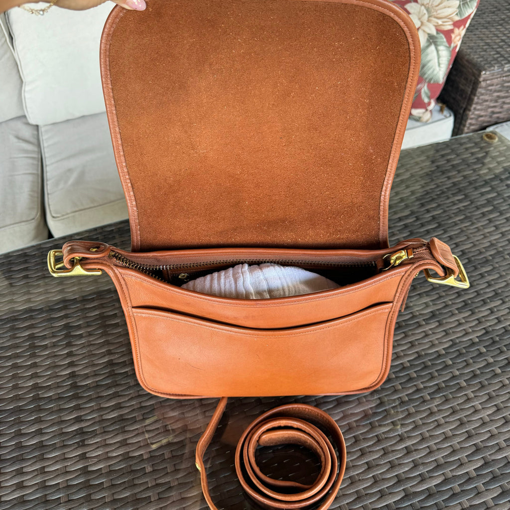 🌺🩷 Vintage Coach British Tan Patricas Legacy 9951🍂✨ 🤎🌆