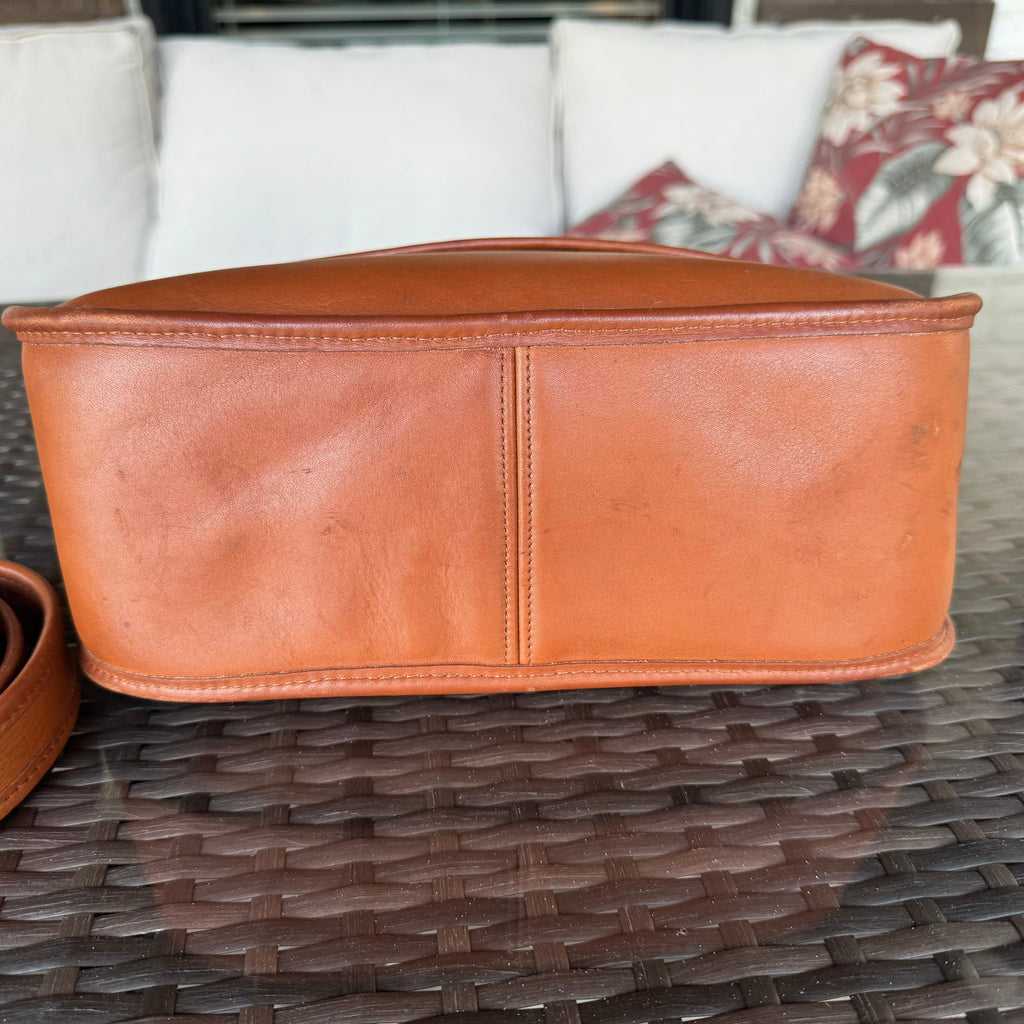 🌺🩷 Vintage Coach British Tan Patricas Legacy 9951🍂✨ 🤎🌆