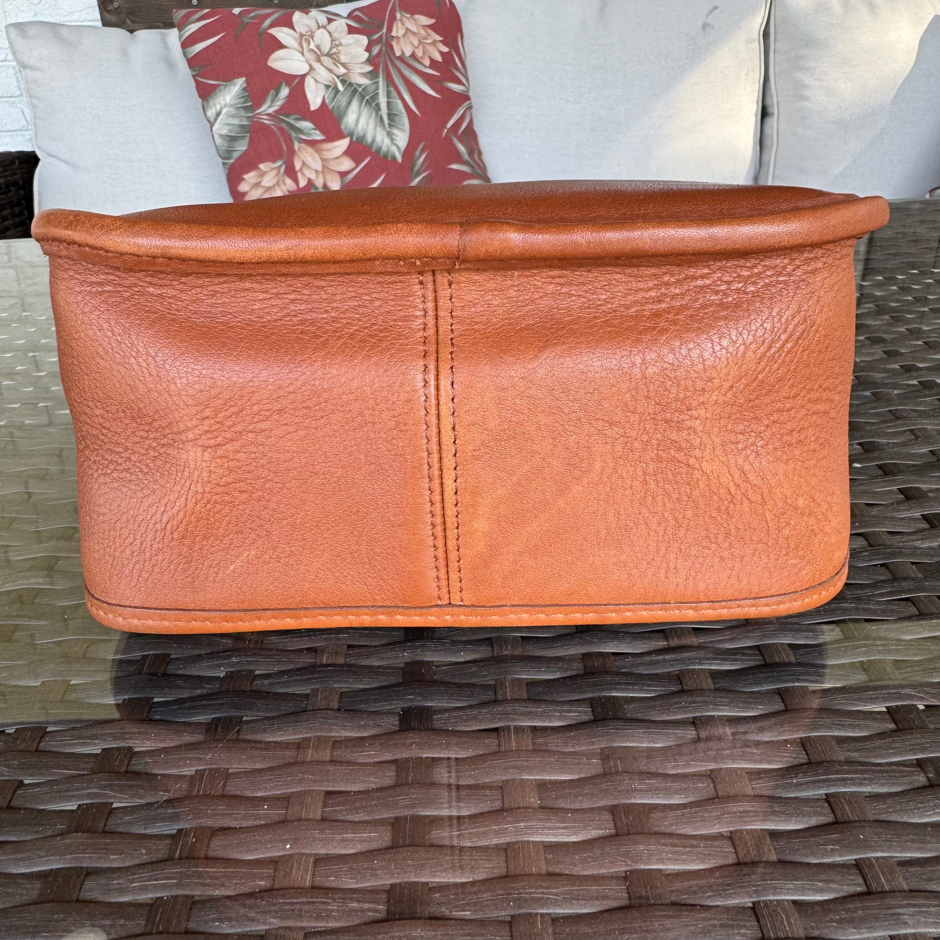 🌺🩷 Vintage Coach Bt Legacy Small Flap 9965✨🔥 🤎🌆