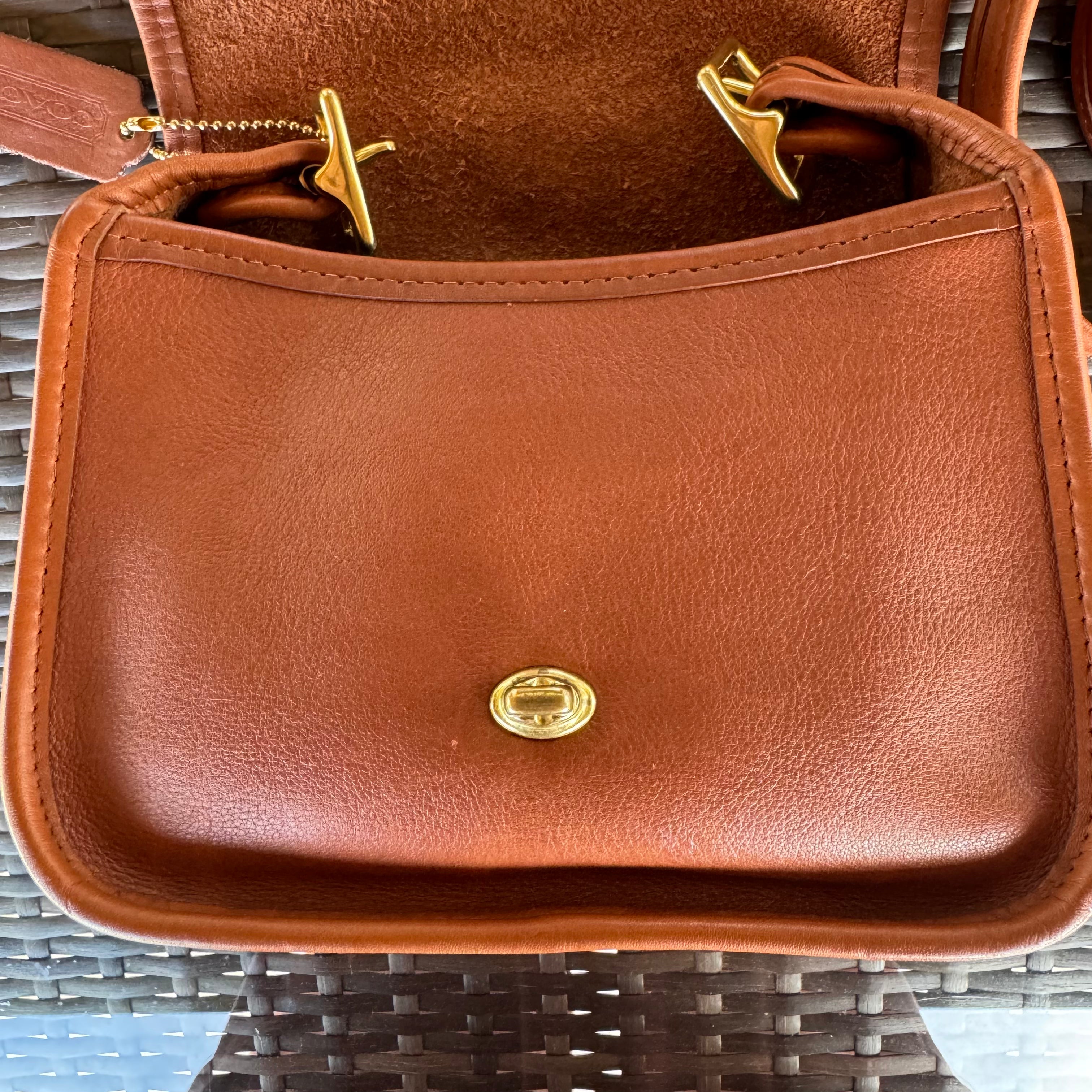 🌺🩷 Vintage Coach Bt Legacy Small Flap 9965✨🔥 🤎🌆