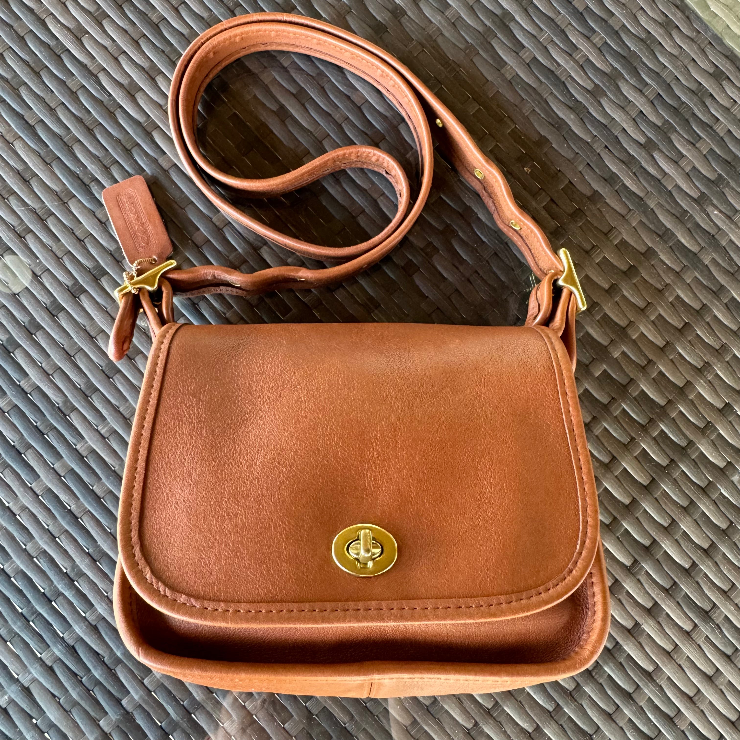 🌺🩷 Vintage Coach Bt Legacy Small Flap 9965✨🔥 🤎🌆