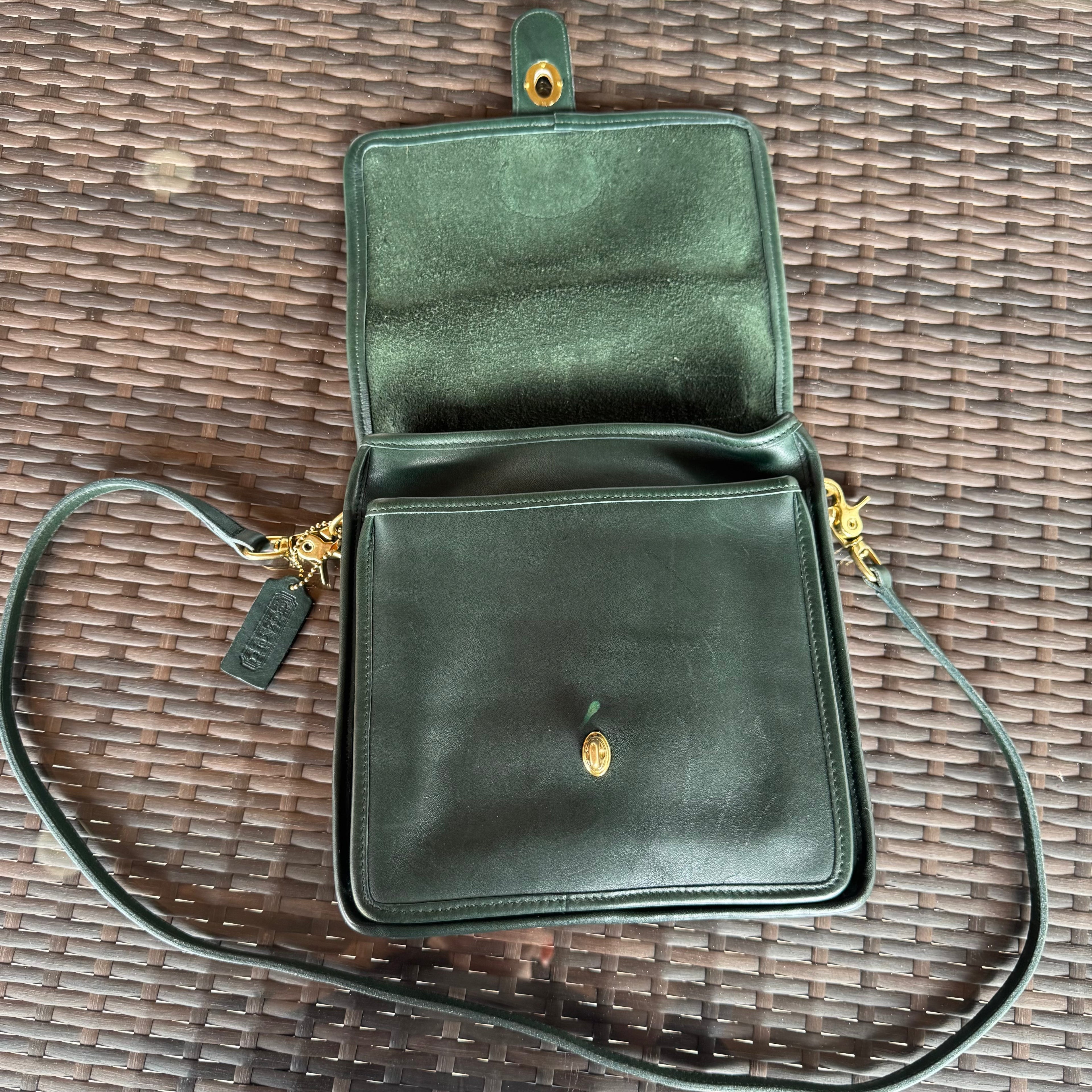 🌺🩷 Vintage Coach Bottle Green Station Bag 5130🌲🍀 🤎🌆