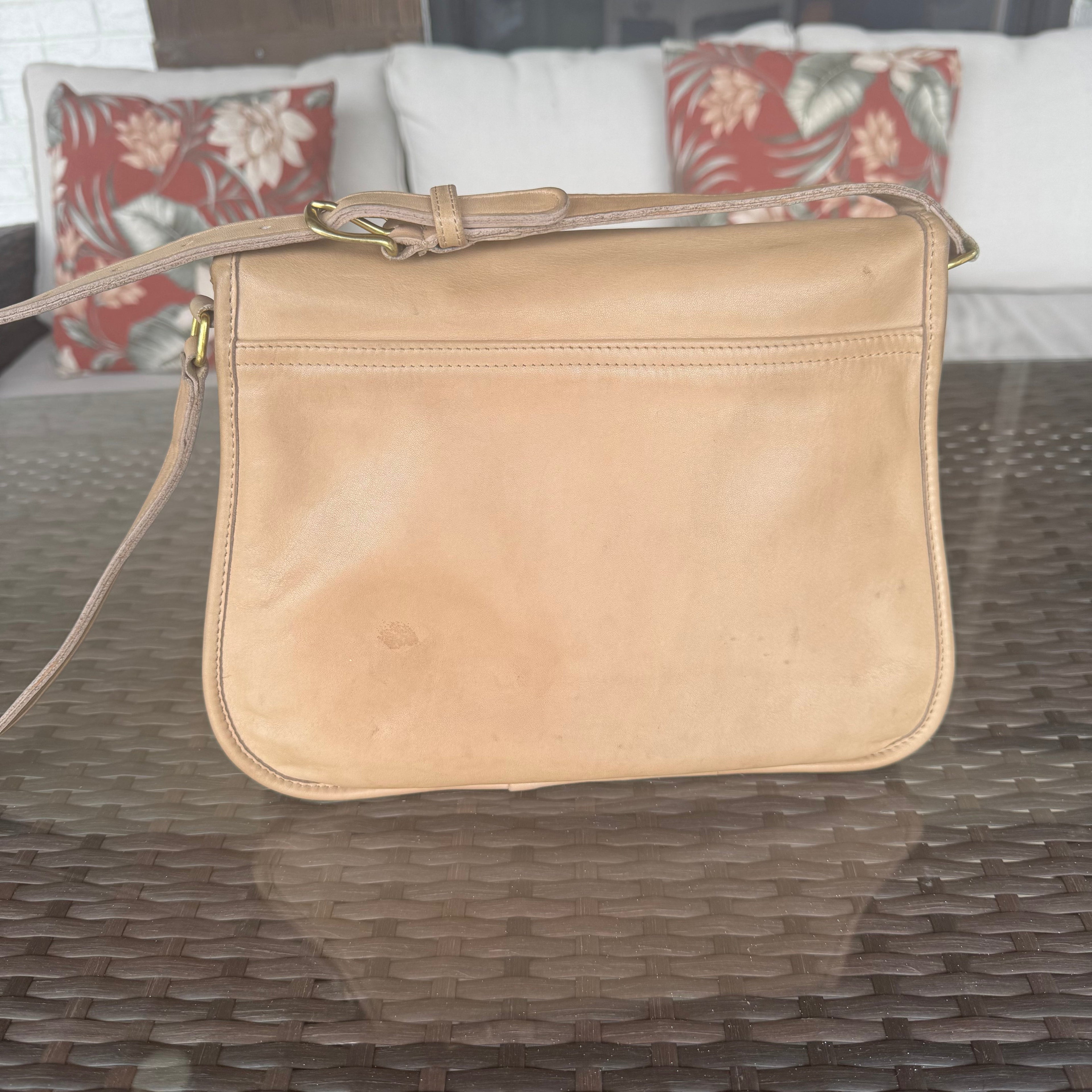 🌺🩷 Vintage Coach 4050 Shoulder Bag In Taupe Lightweight Leather🍂✨ 🤎🌆