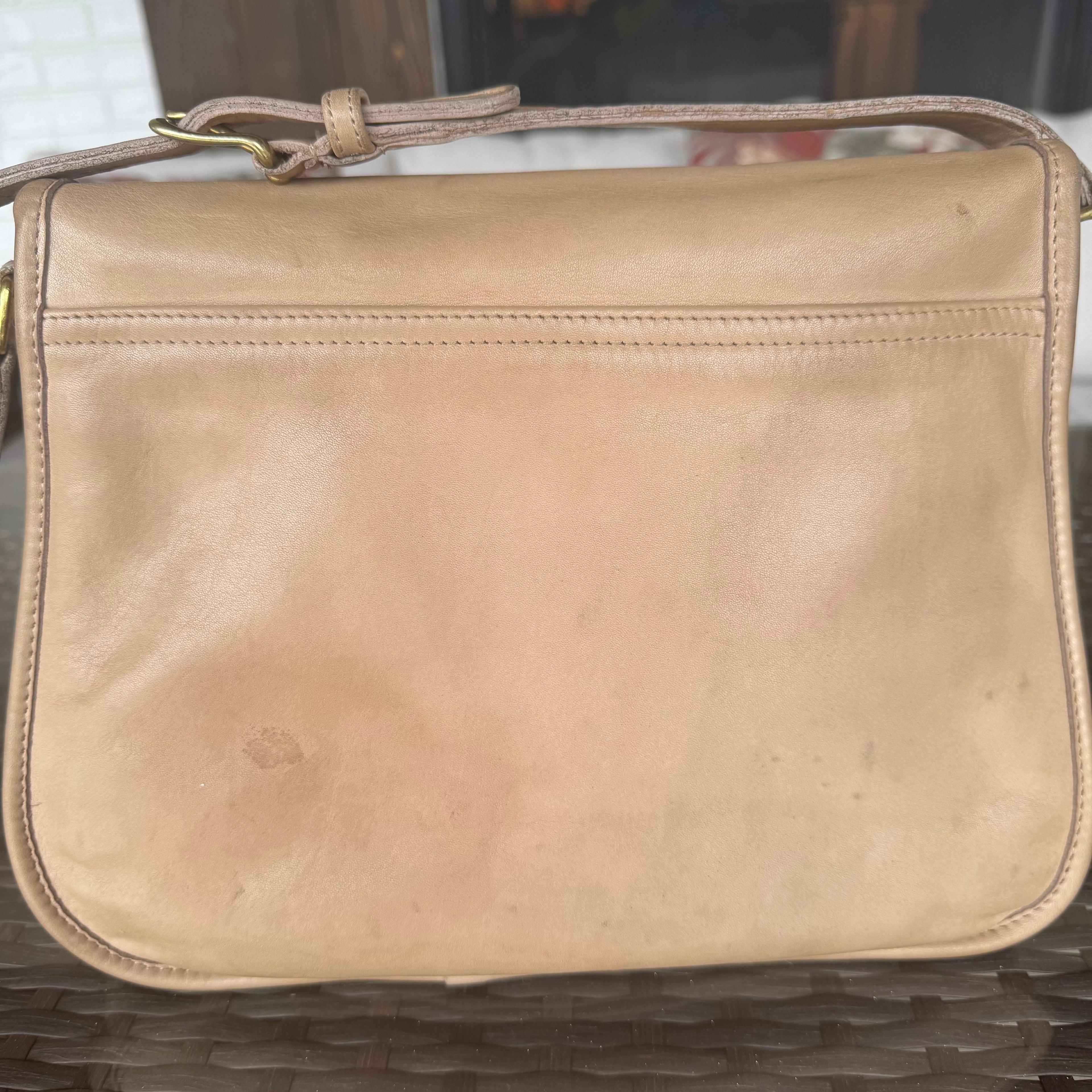 🌺🩷 Vintage Coach 4050 Shoulder Bag In Taupe Lightweight Leather🍂✨ 🤎🌆