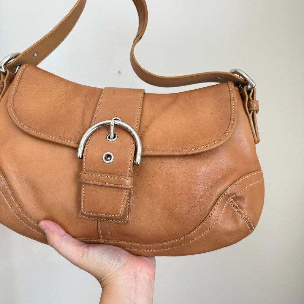 🌺🩷 Authentic Vintage Coach Soho shoulder bag 9248 in tan 🤎🌆