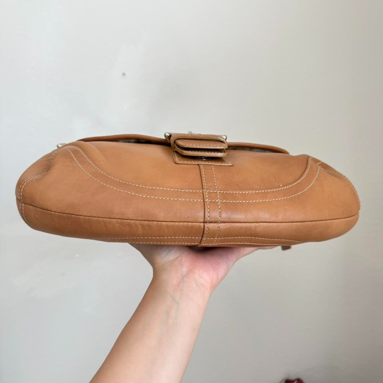 🌺🩷 Authentic Vintage Coach Soho shoulder bag 9248 in tan 🤎🌆