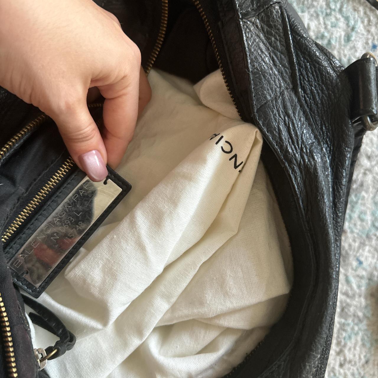 🌺🩷 Balenciaga city bag medium in black color Preowned🌺🩷 🤎🌆