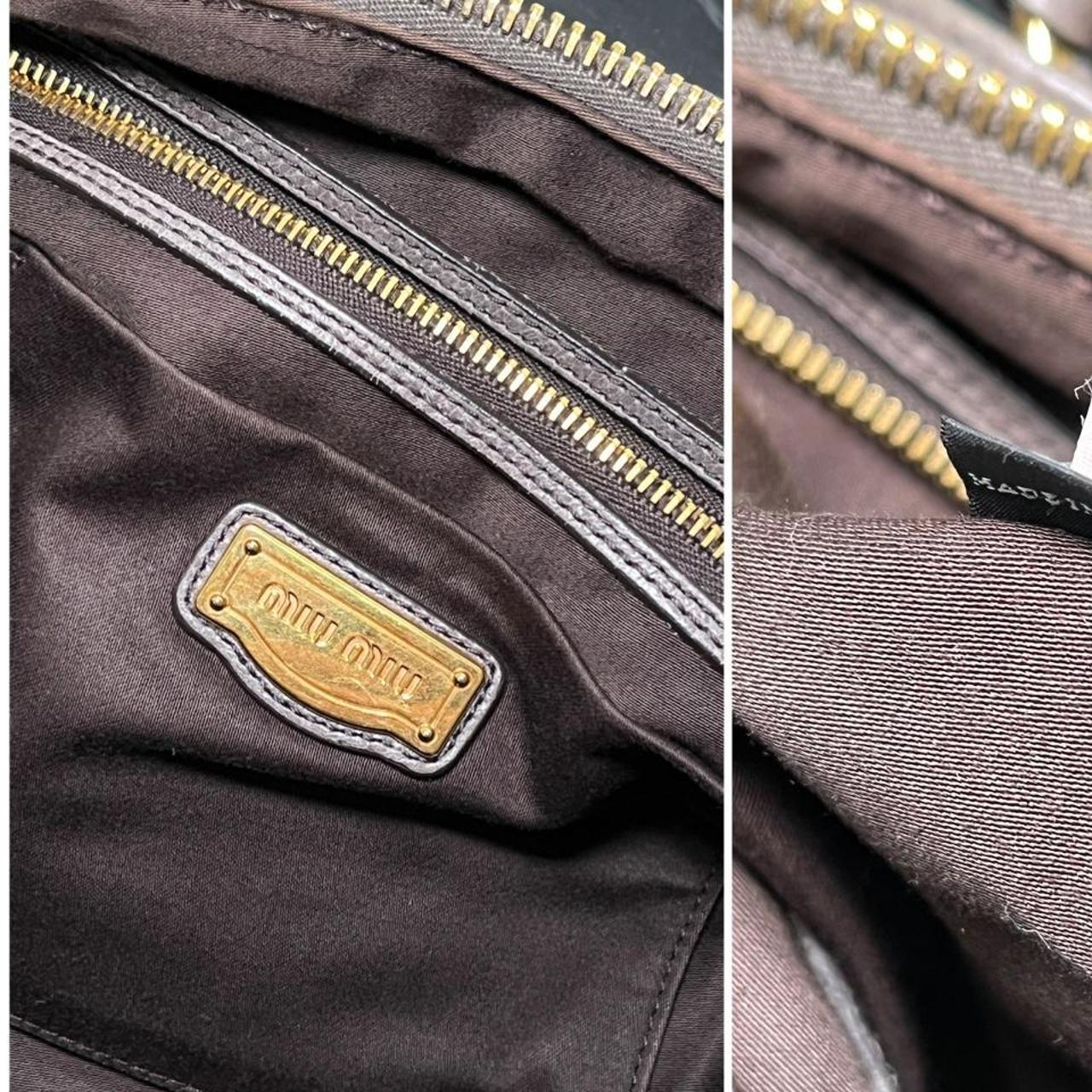 🌺🩷 🍇💜PreOwned Miu Miu Studded 2000s Heart Charm Tote Leather Bag🍇💜 🤎🌆