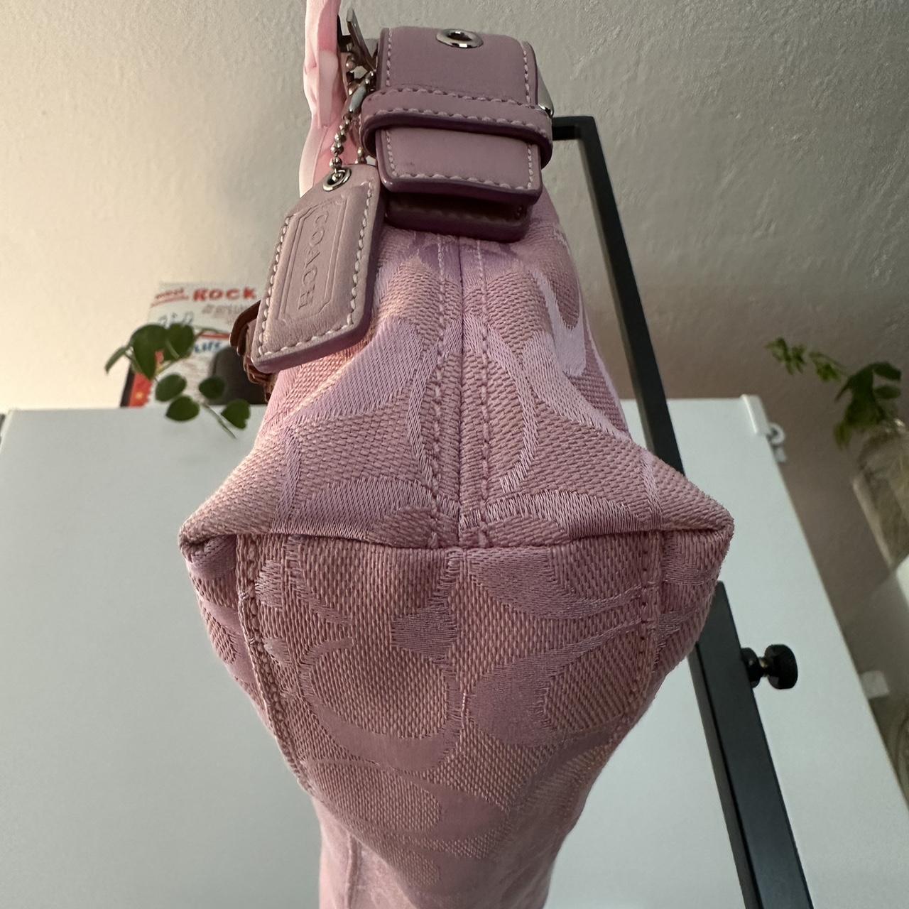 🌺🩷 Coach Bubblegum Pink Y2K Demi Baguette🌲🍀 🤎🌆