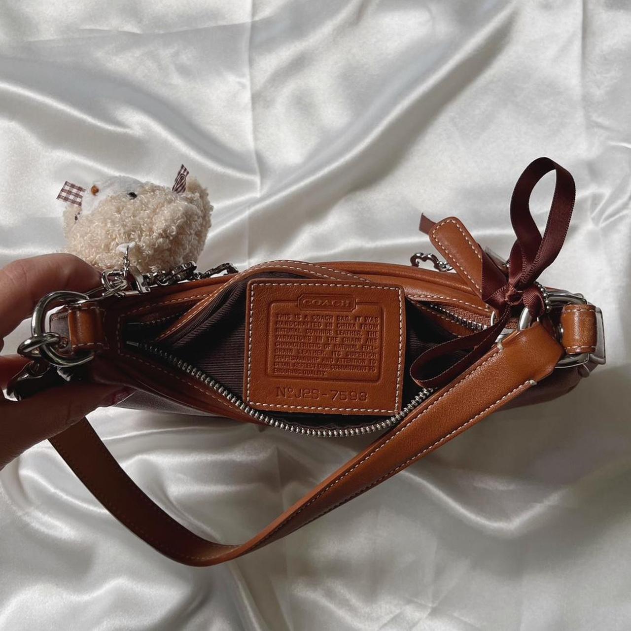 🌺🩷 🤎 2002  Coach Hampton Mini Bag 🤎 🤎🌆