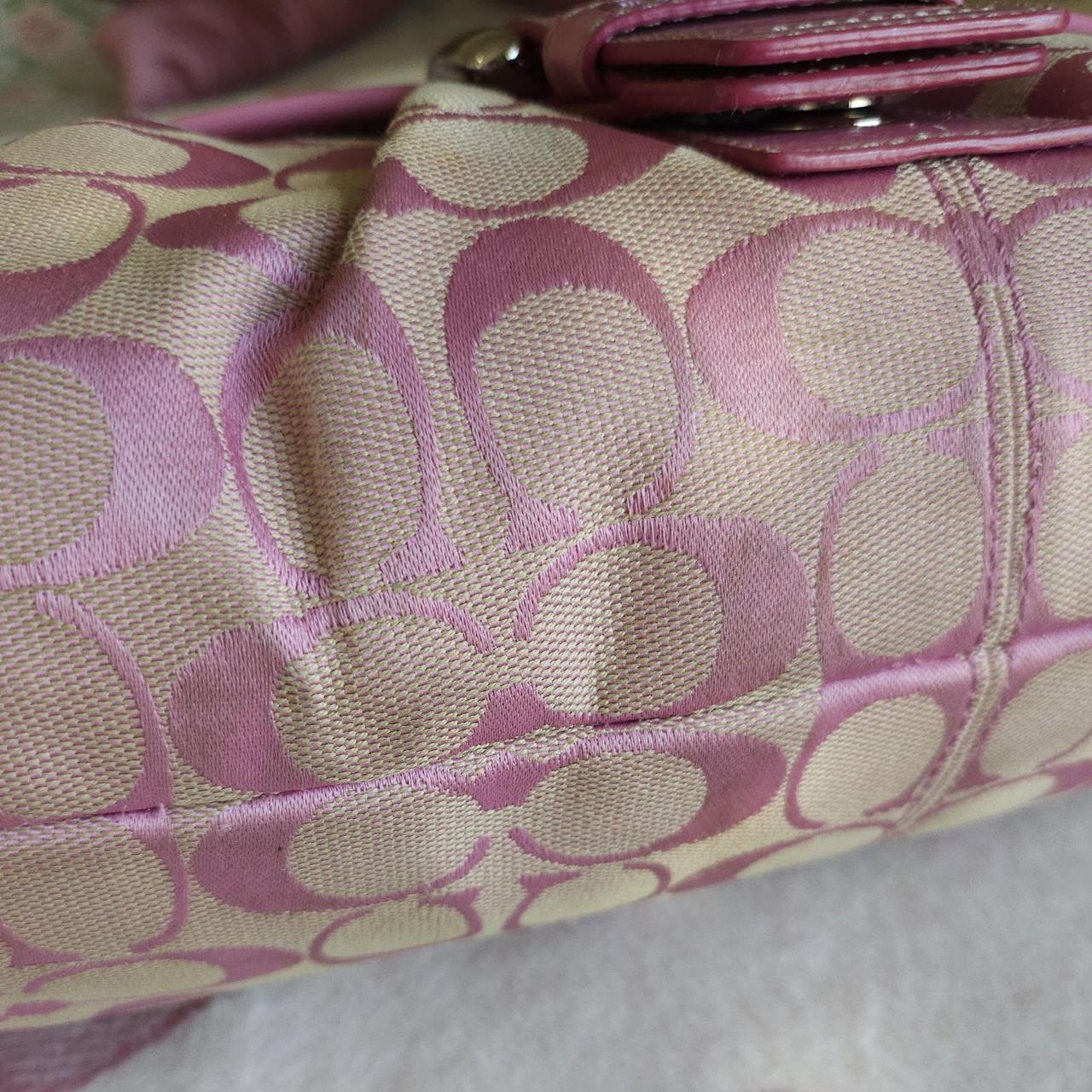 🌺🩷 Vintage Barbie Pink Soho Buckle Signature Cs Rare Shoulder Purse🩷🍒 🤎🌆