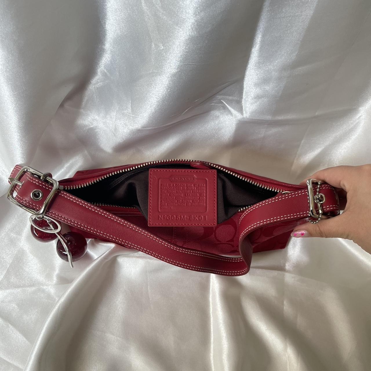 🌺🩷 2004 Signature Coach Baguette Demi 🍒❤️‍🔥 🤎🌆