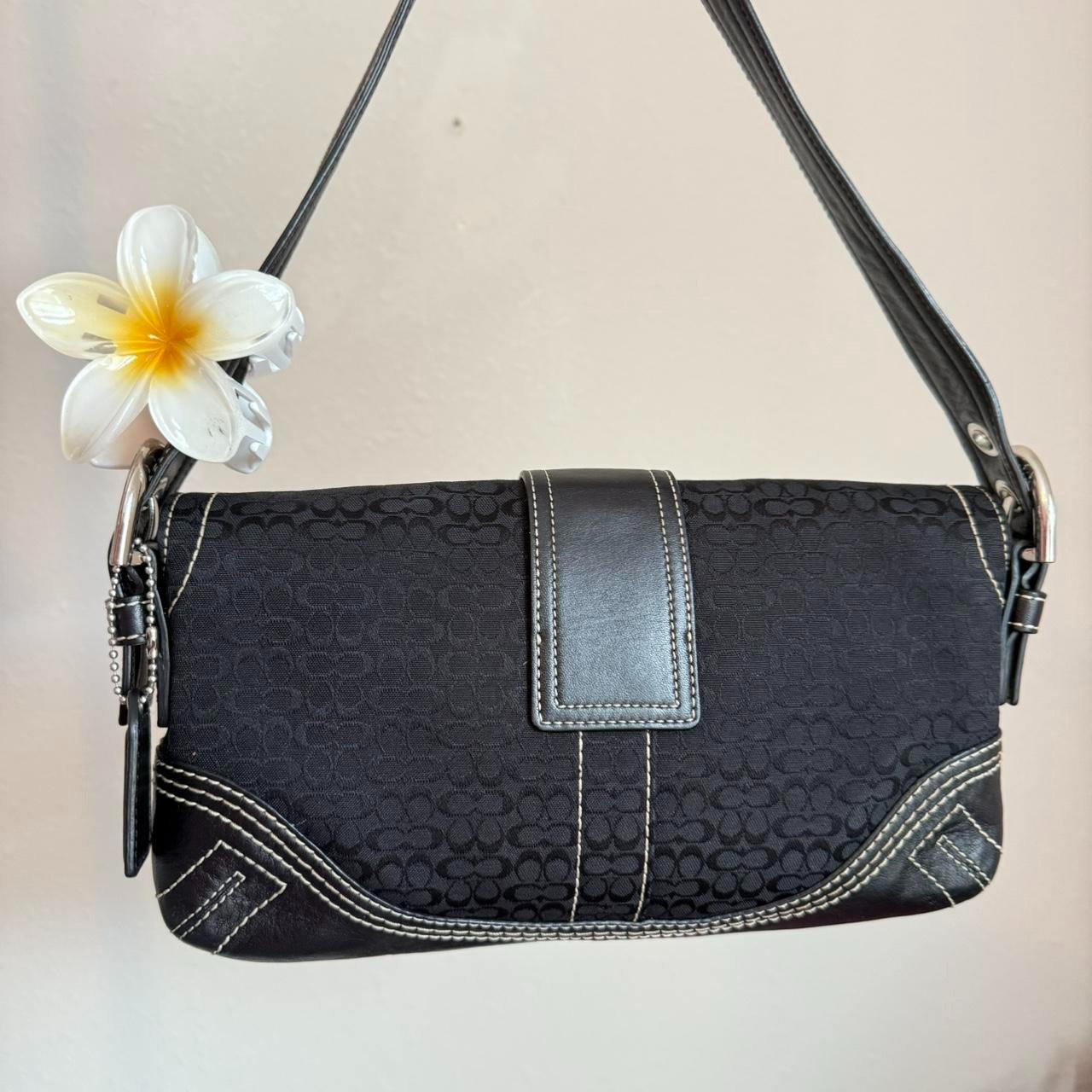 🌺🩷 Authentic Coach Soho Baguette shoulder bag 🤎🌆