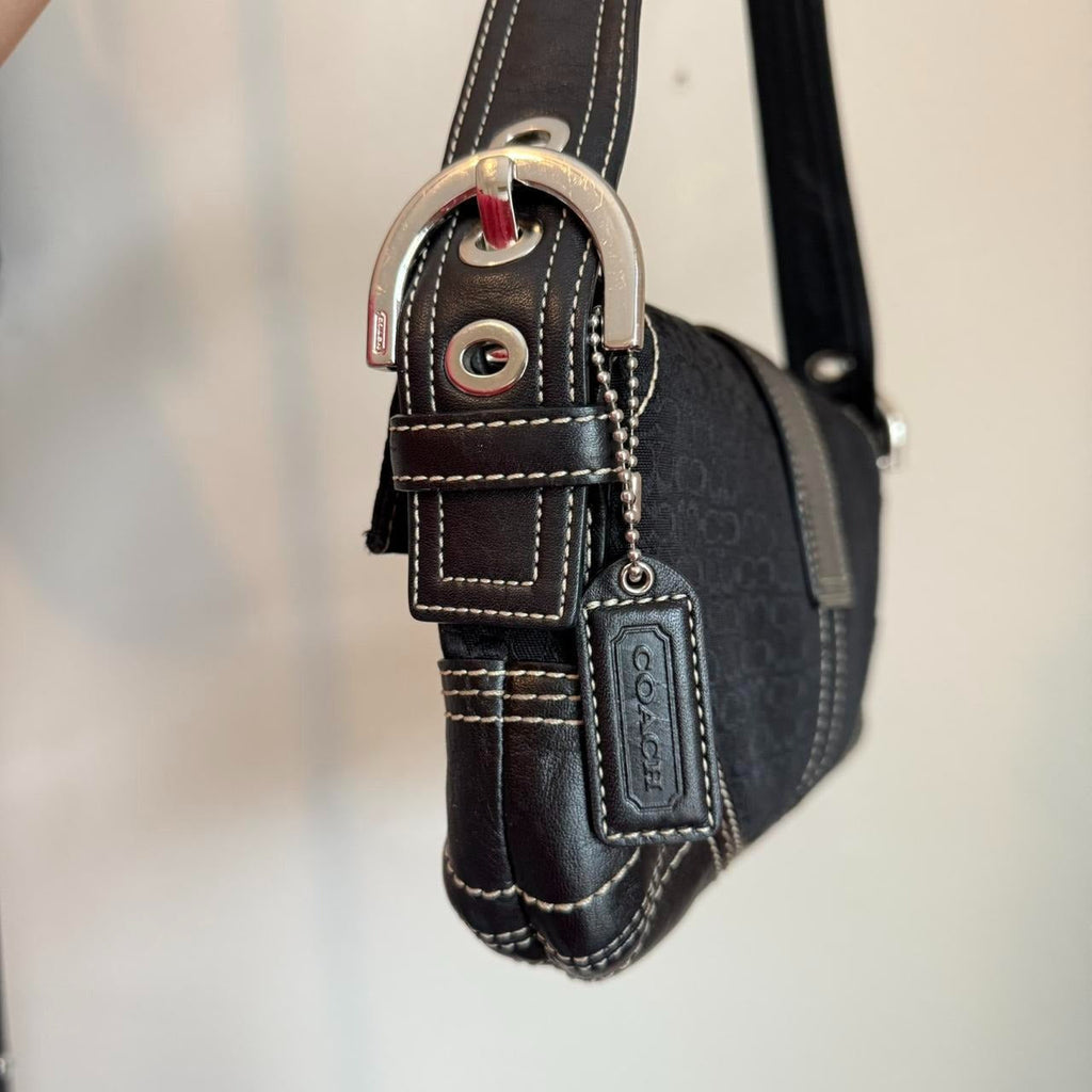 🌺🩷 Authentic Coach Soho Baguette shoulder bag 🤎🌆