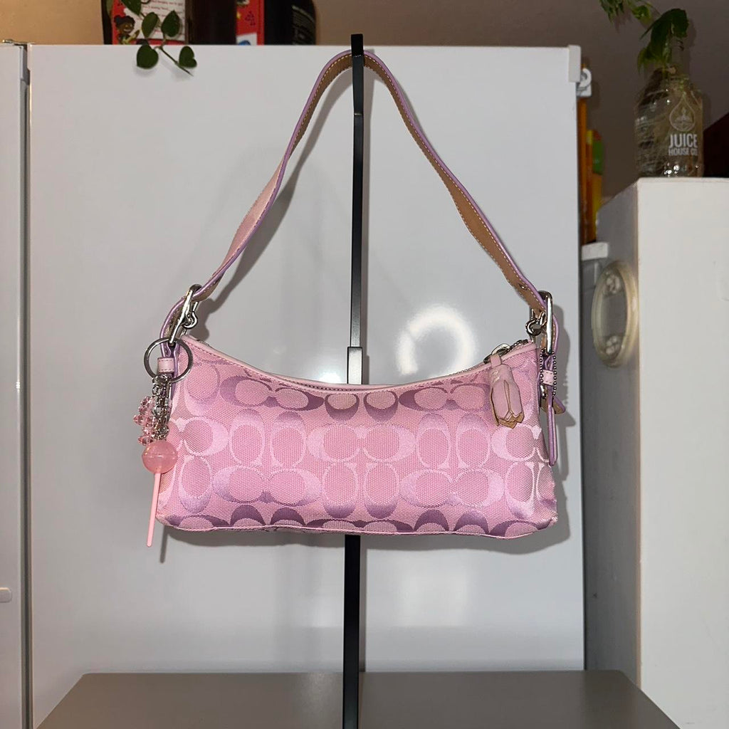 🌺🩷 Coach Bubblegum Pink Y2K Demi Baguette🫐🪻 🤎🌆