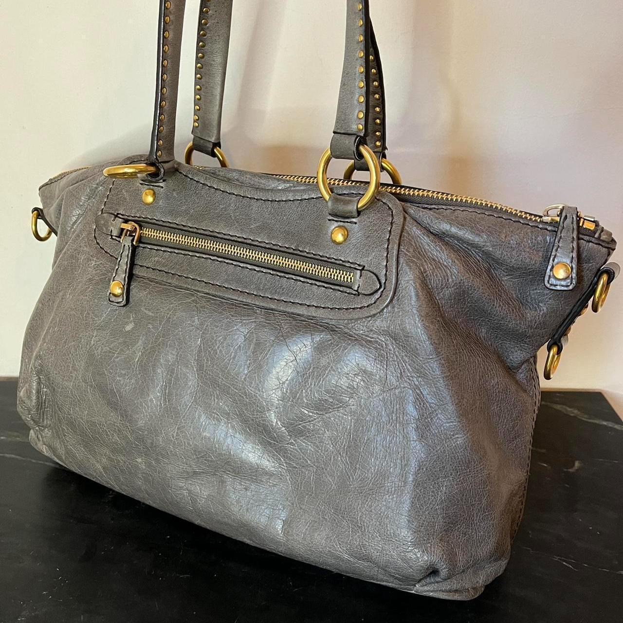 🌺🩷 🍇💜PreOwned Miu Miu Studded 2000s Heart Charm Tote Leather Bag🍇💜 🤎🌆