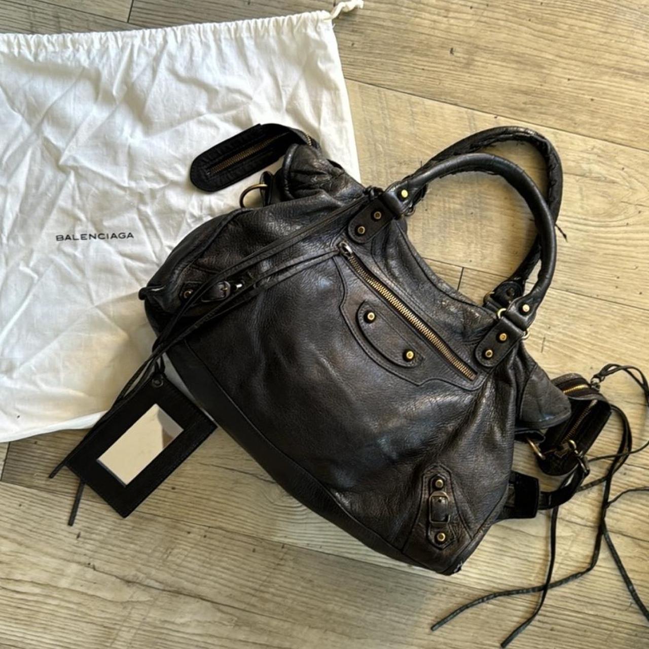 🌺🩷 Balenciaga city bag medium in black color Preowned🌺🩷 🤎🌆