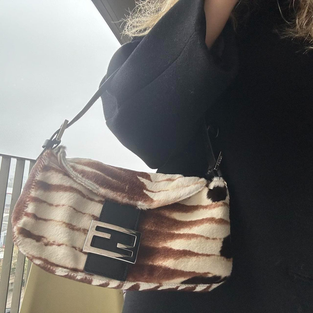 🌺🩷 🍇💜PreOwned RARE 2000s archive vintage Fendi animal print pony🍇💜 🤎🌆