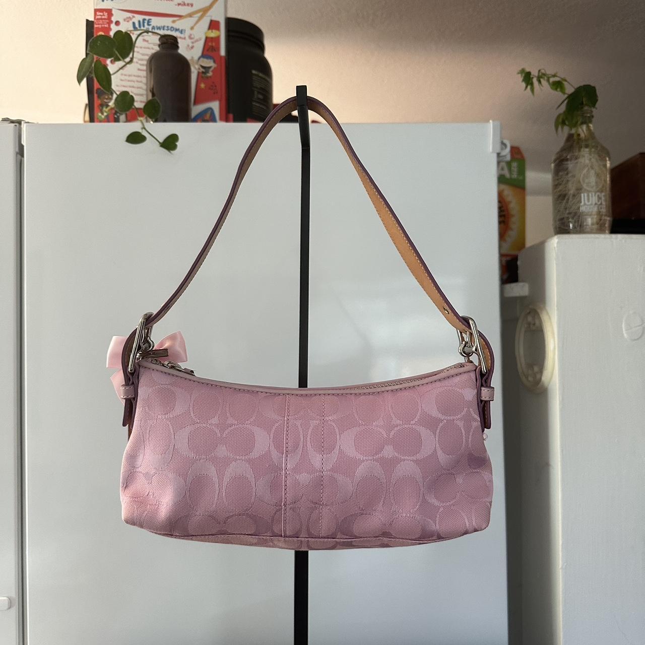 🌺🩷 Coach Bubblegum Pink Y2K Demi Baguette🌲🍀 🤎🌆