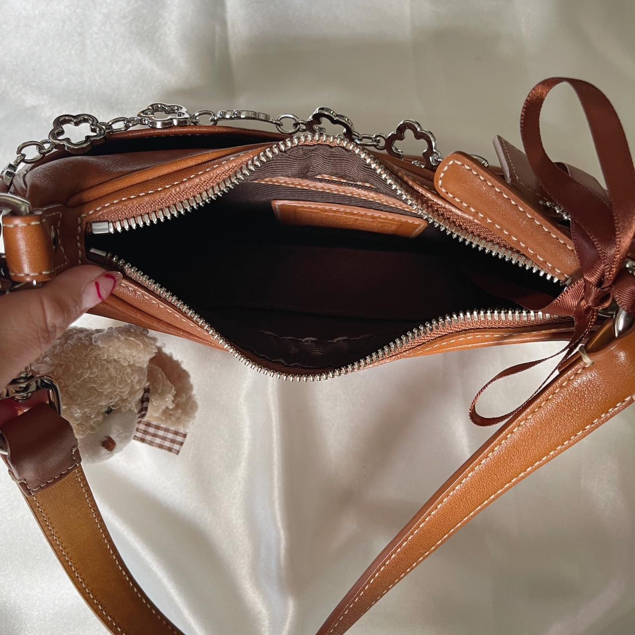 🌺🩷 🤎 2002  Coach Hampton Mini Bag 🤎 🤎🌆