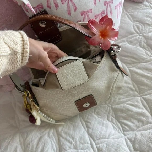 🌺🩷 🤍🟤 Y2K Coach White & Brown Mini Soho Signature Monogram Bag/Purse 🤍🟤 🤎🌆