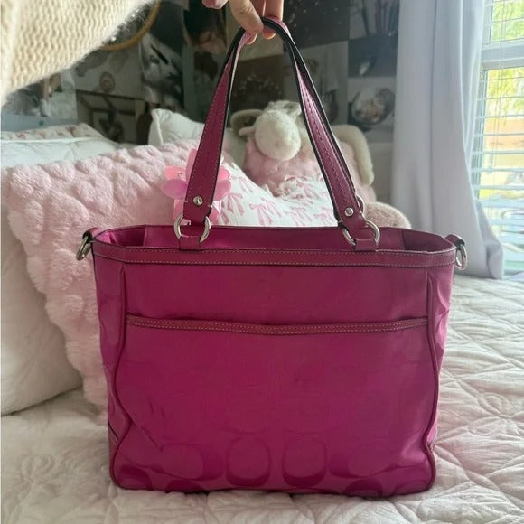 🌺🩷 💖 Y2K Coach Hot Pink Monogram Tote Bag 💖 🤎🌆