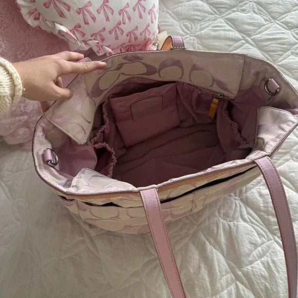 🌺🩷 💖 Y2K Light Pink Coach Monogram Tote Bag 💖 🤎🌆