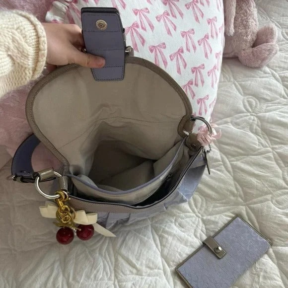 🌺🩷 💜 Y2K Coach Lavender Purple Soho Signature “C” Monogram Large Purse/Shoulder Bag 💜 🤎🌆