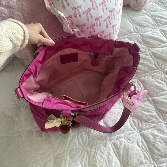🌺🩷 💖 Y2K Coach Hot Pink Monogram Tote Bag 💖 🤎🌆