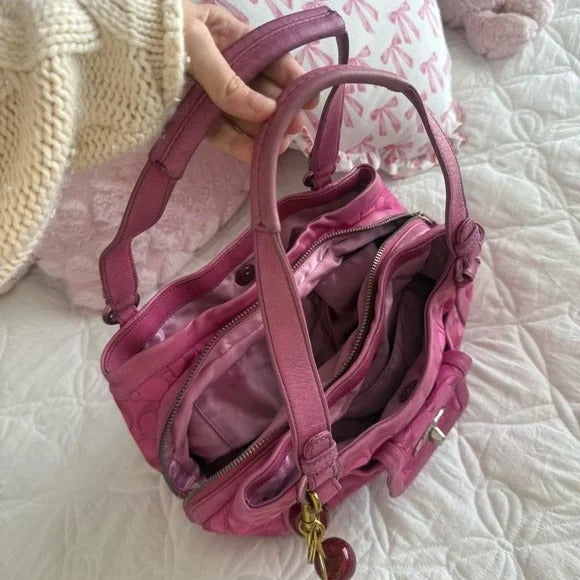 🌺🩷 💖 Y2K Hot Pink Coach Monogram Turn-Lock Shoulder Tote Bag 💖 🤎🌆