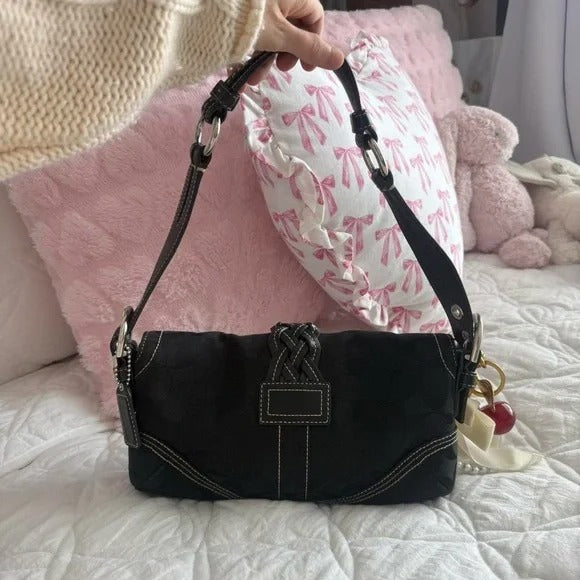 🌺🩷 🖤Y2K Coach Black Signature Mini Soho Flap Shoulder Bag/Purse🖤 🤎🌆