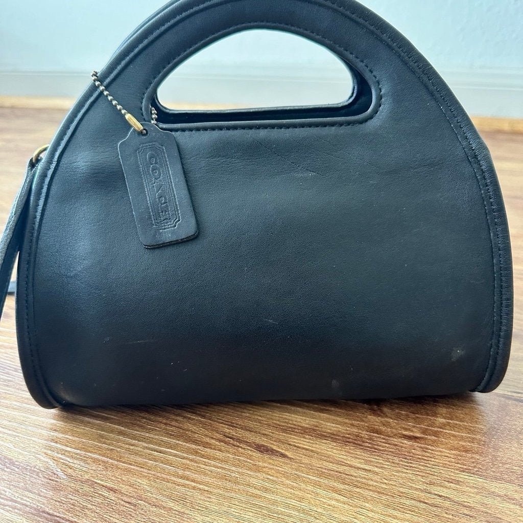 🌺🩷 Vintage Coach Carousel 🤎🌆