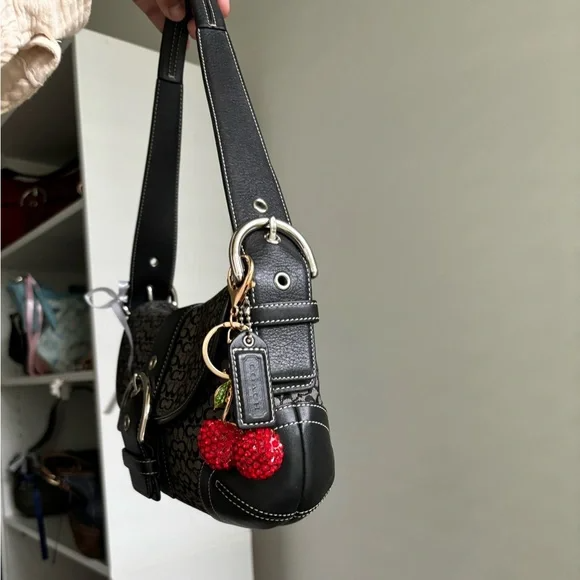 🌺🩷 Vintage Coach Soho Flap Black and Grey🥬🎄 🤎🌆
