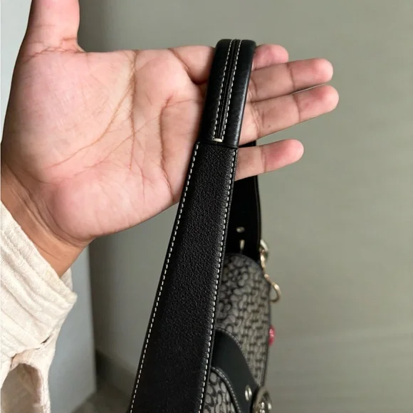 🌺🩷 Vintage Coach Soho Flap Black and Grey🥬🎄 🤎🌆