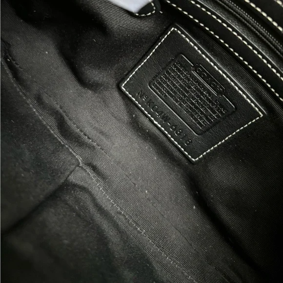 🌺🩷 Vintage Coach Soho Flap Black and Grey🥬🎄 🤎🌆