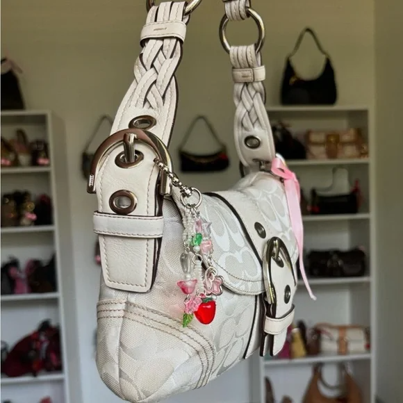 🌺🩷 Vintage Coach Soho Flap White Jacquard🍎🔥 🤎🌆