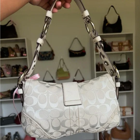🌺🩷 Vintage Coach Soho Flap White Jacquard🍎🔥 🤎🌆