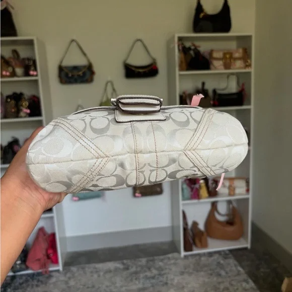 🌺🩷 Vintage Coach Soho Flap White Jacquard🍎🔥 🤎🌆