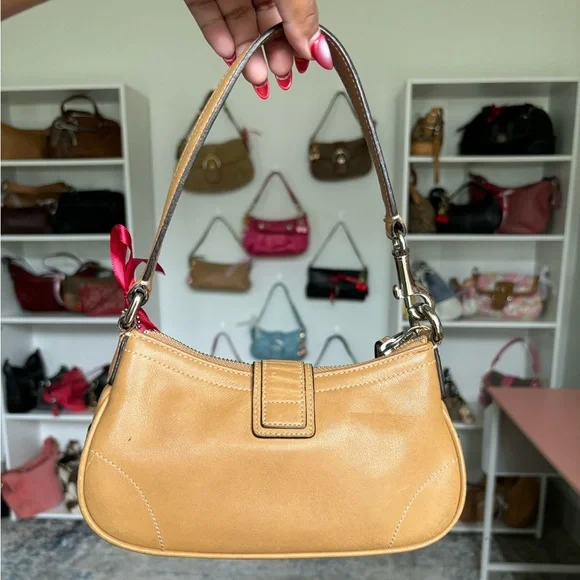 🌺🩷 Y2K Coach Demi Buckle Tan Leather Bag🌲🍀 🤎🌆