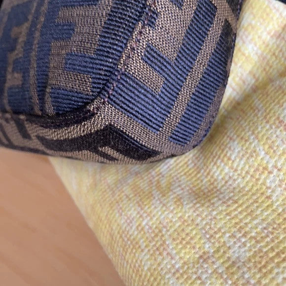 🌺🩷 New Auth Fendi Baguette New Vintage It Bag🩷🍒 🤎🌆