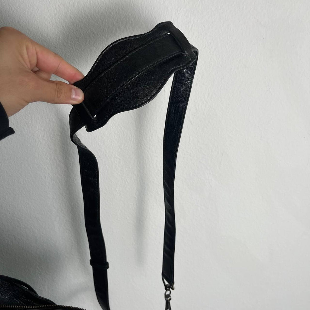 🌺🩷 Preowned Authentic 2013 black balenciaga city velo bag🌲🍀 🤎🌆