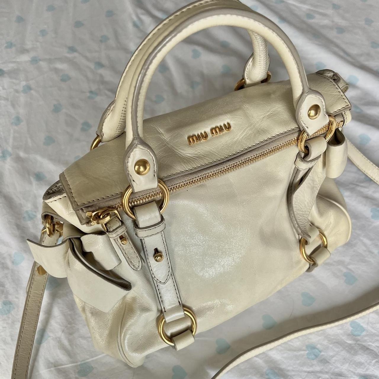 🌺🩷 Authentic Cream Miu Miu Vitello Lux Bow Bag With Gold Hardware🤍🗻 🤎🌆