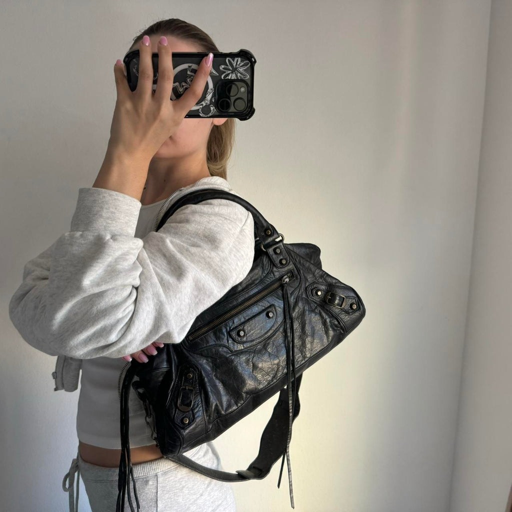 🌺🩷 🩷🍒Preowned Authentic balenciaga city twiggy bag🩷🍒 🤎🌆