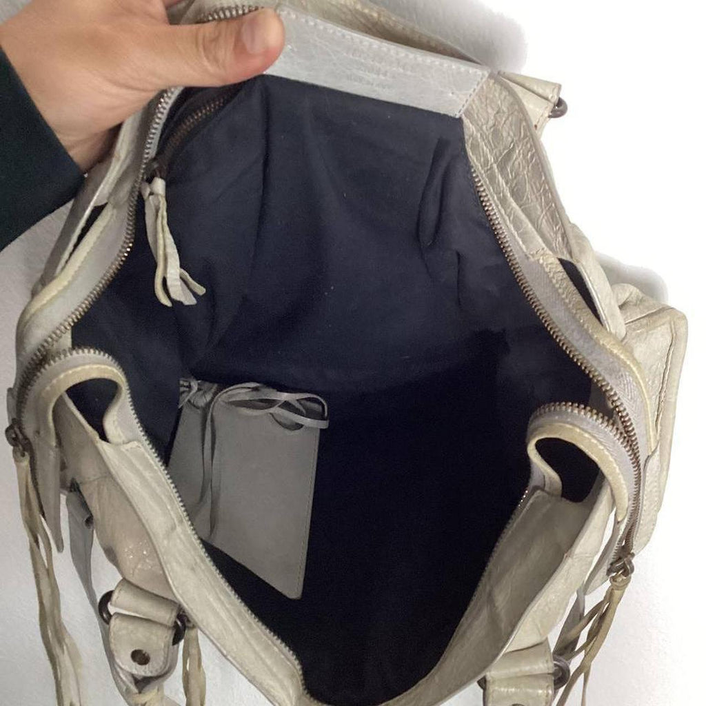 🌺🩷 Preowned Authentic balenciaga city bag light 🥬🎄 🤎🌆