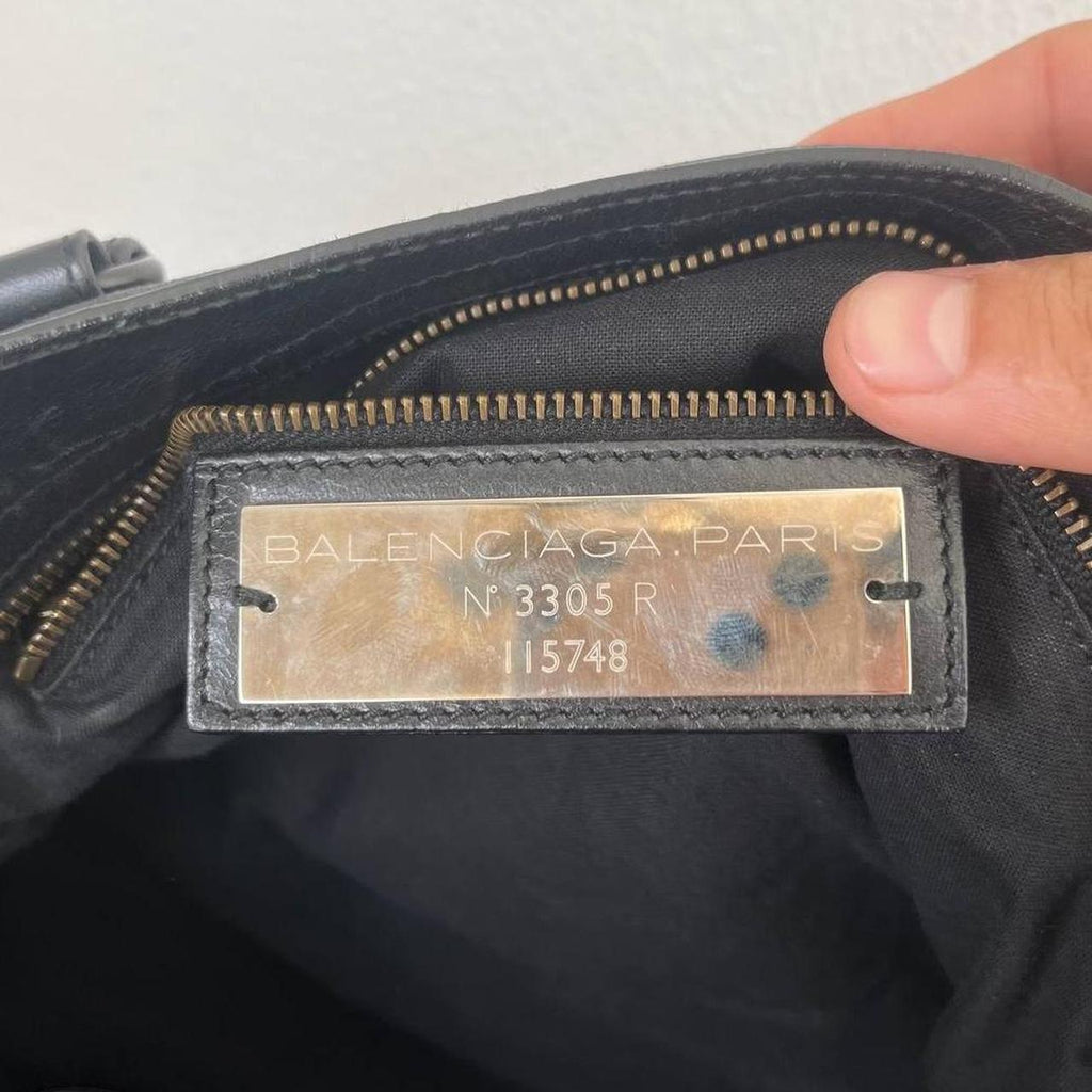 🌺🩷 🥬🎄Preowned Authentic black Balenciaga city bag🥬🎄 🤎🌆